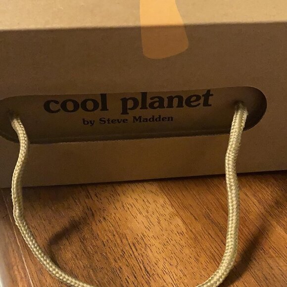 NEW! cool planet by Steve Madden Women's Buni Lace-Up Hiker Booties - Picture 5 of 13